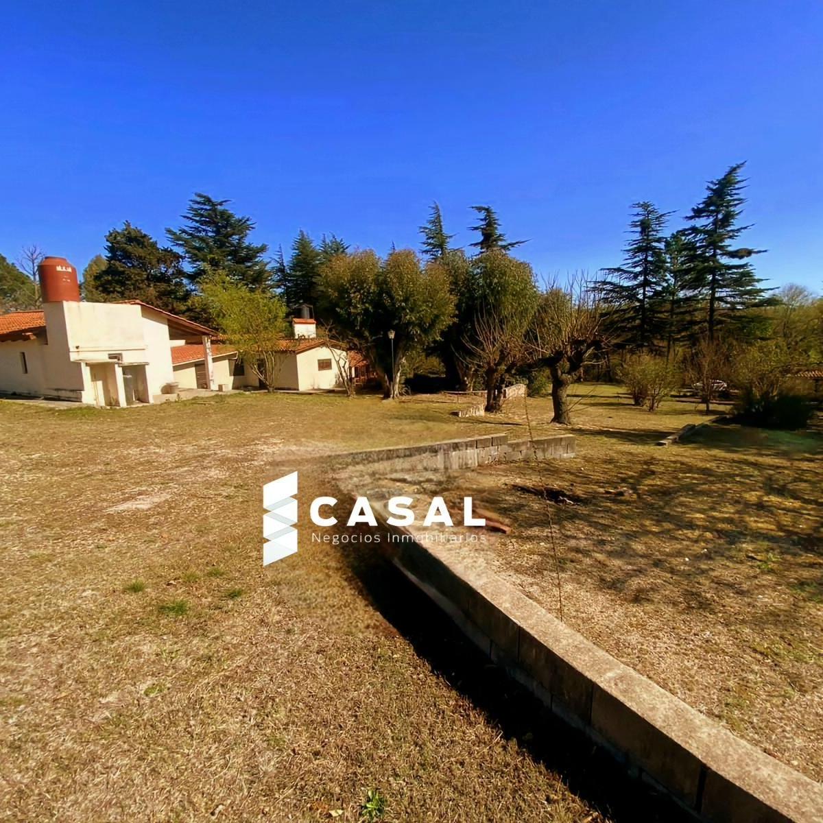 Tanti - con Costa de Río - Pileta - Cancha de Tenis - Lote de 7.000 m 3