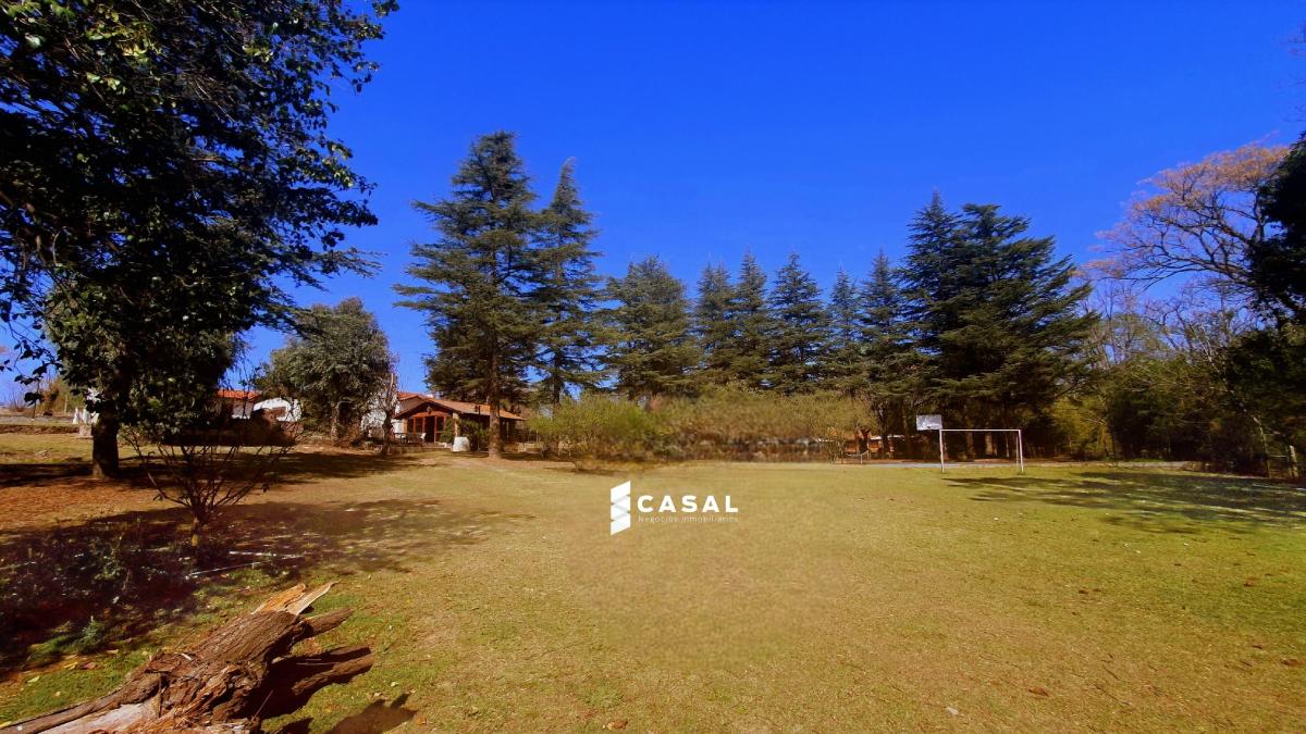 Tanti - con Costa de Río - Pileta - Cancha de Tenis - Lote de 7.000 m 2