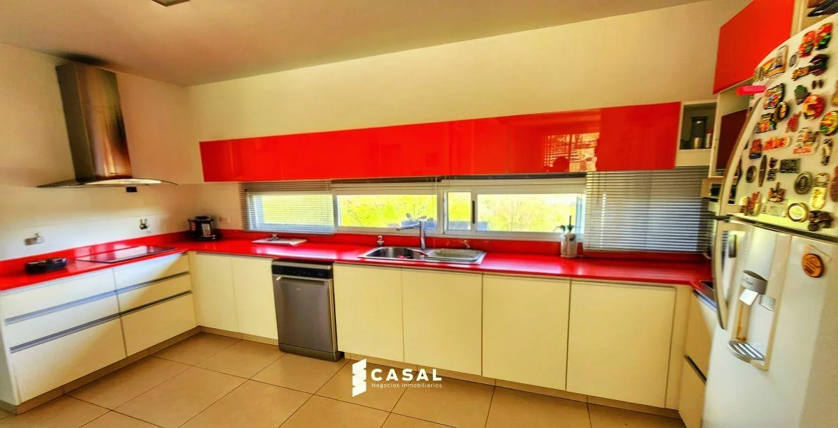 Foto de ALQUILER AMOBLADA- B° PRIVADO TIERRALTA- 4 DORM-PILETA, imagen 4