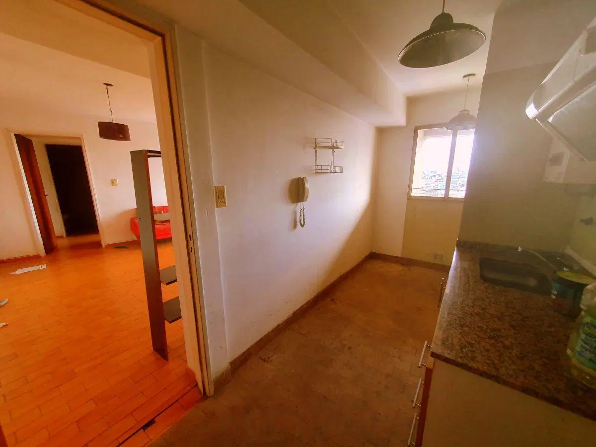 CENTRO ALQUILER- GALERÍA FLORENCIA- 1 DORMITORIO. AV. SAN MARTÍN 4
