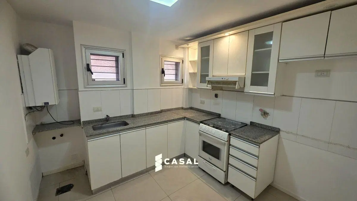 NUEVA CÓRDOBA- MAGNÍFICO SEMIPISO DE 330 M. TERRAZA PROPIA- 3 DORM 3