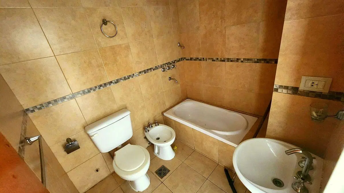 B° GENERAL PAZ-FRENTE PLAZA ALBERDI- 1 DORMITORIO- AV. ESQUIÚ 4