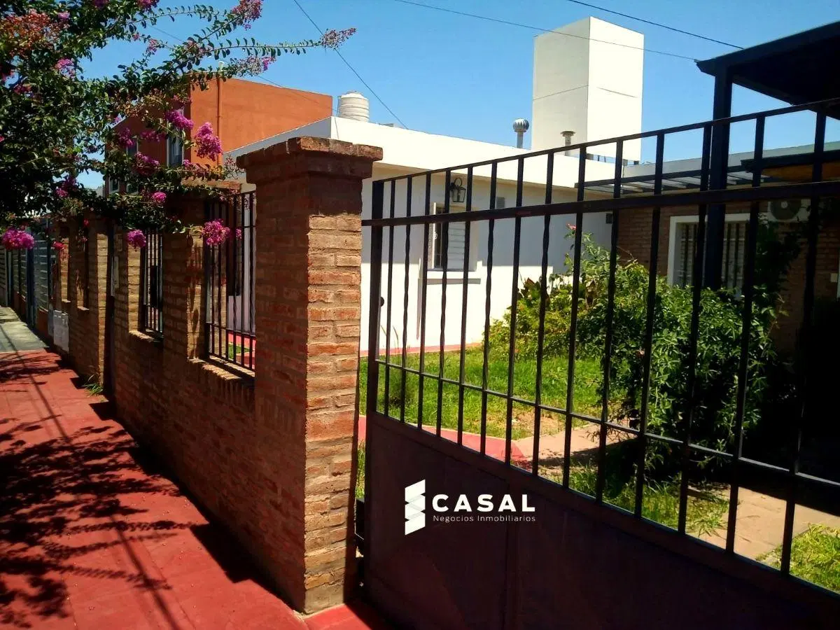 PARQUE HORIZONTE- CASA UNA PLANTA- 1 DORMITORIO-PATIO 1