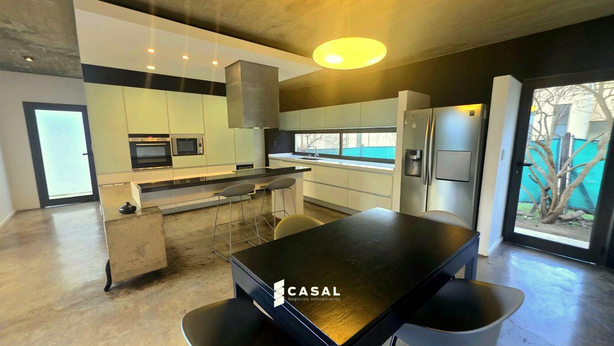 Foto de VALLE ESCONDIDO- CASA DE DISEÑO- 4 DORMITORIOS- JARDÍN INGLÉS, imagen 4