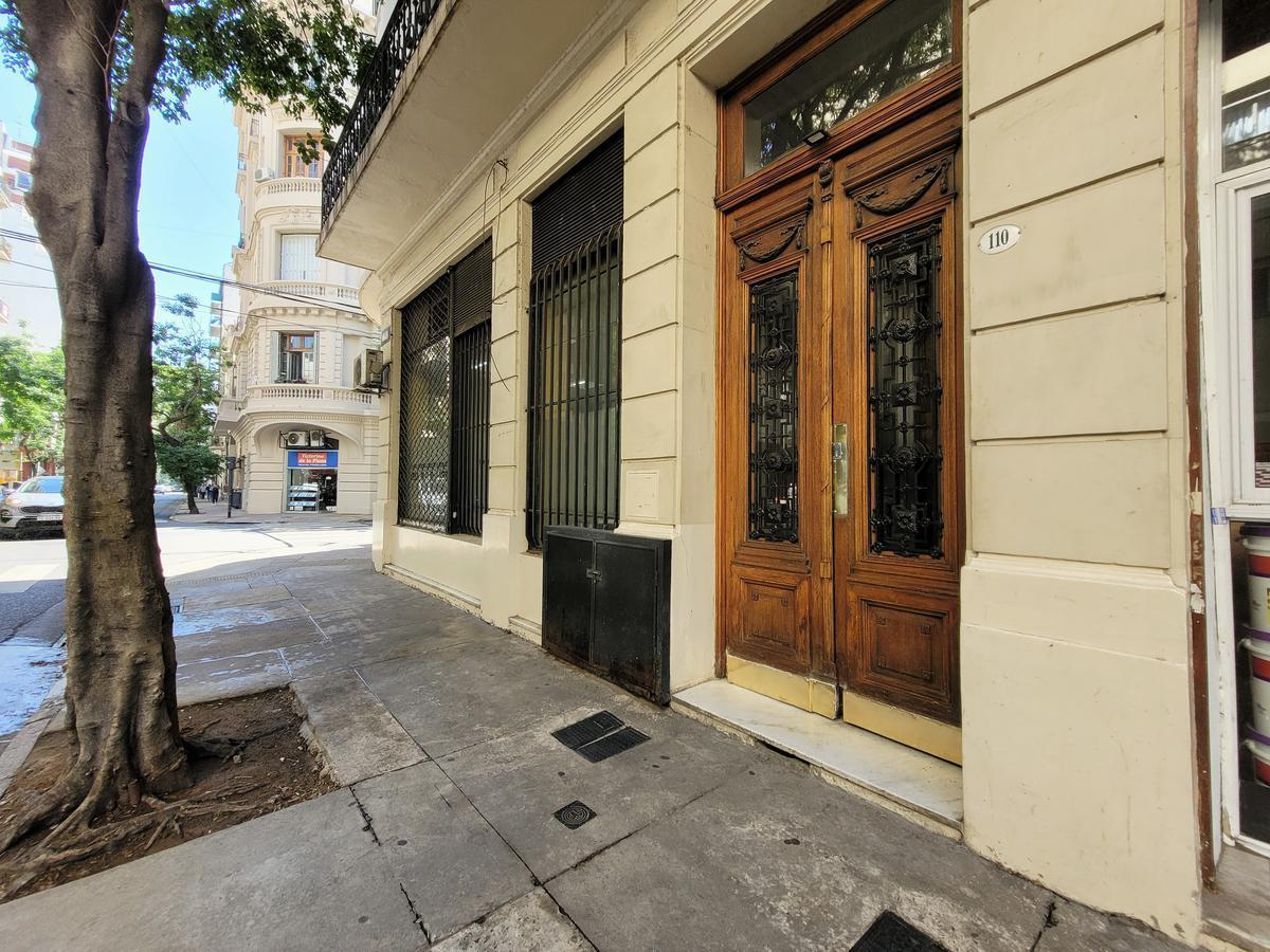 Rincon Al 100 - Depto 5 Amb. en Venta, Barrio de Congreso - Perfecto Estado! 4