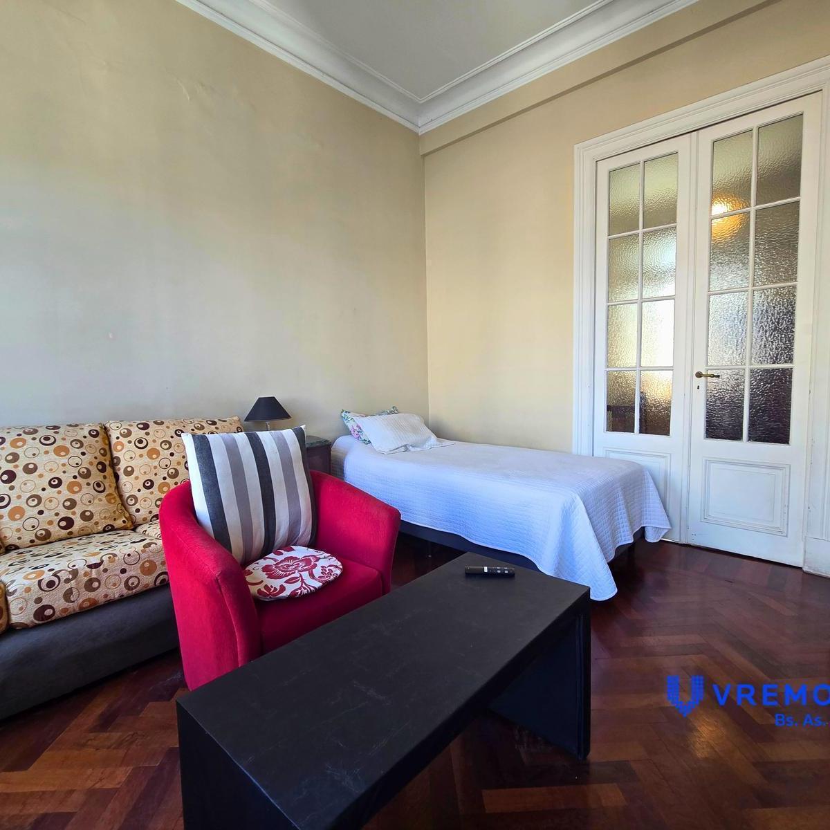 Sarmiento 1367. Depto 3 Amb. con Dependencia en Venta en Zona Tribunales. 5
