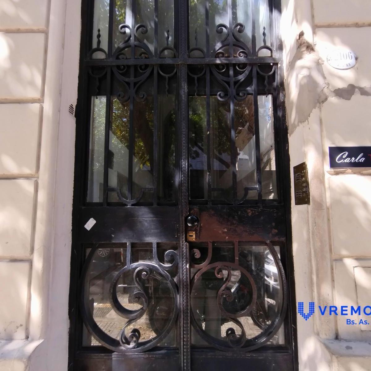 Alsina Al 2100 Depto 5 Amb. en Venta en El Barrio Congreso. 1