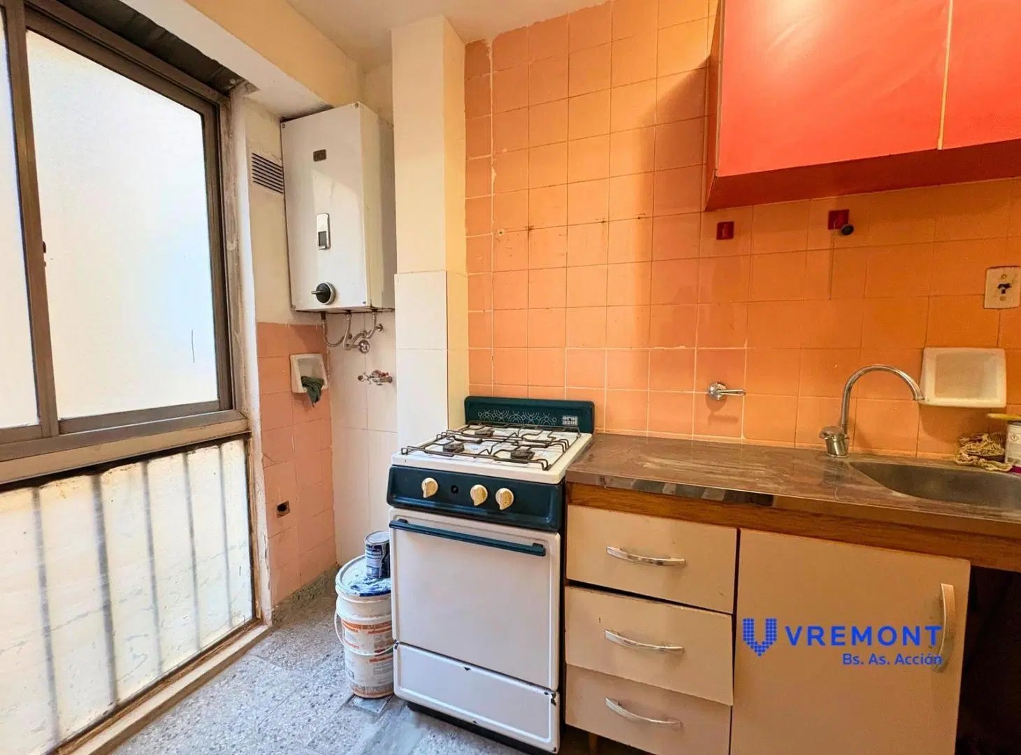 H.Yrigoyen al 3600. Depto 2 ambientes en venta en Boedo. A pocos metros de Av. Boedo. 2