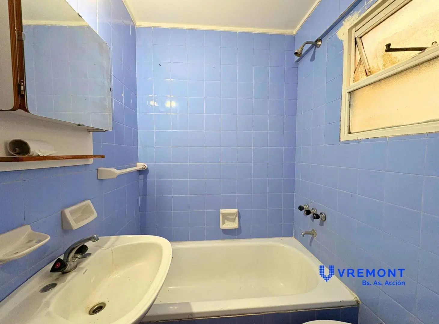 H.Yrigoyen al 3600. Depto 2 ambientes en venta en Boedo. A pocos metros de Av. Boedo. 4