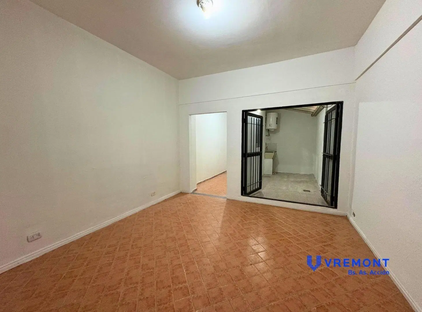Montevideo al 500 - Monoambiente en venta, Barrio de San Nicolas - C/patio, muy buen estado! 5