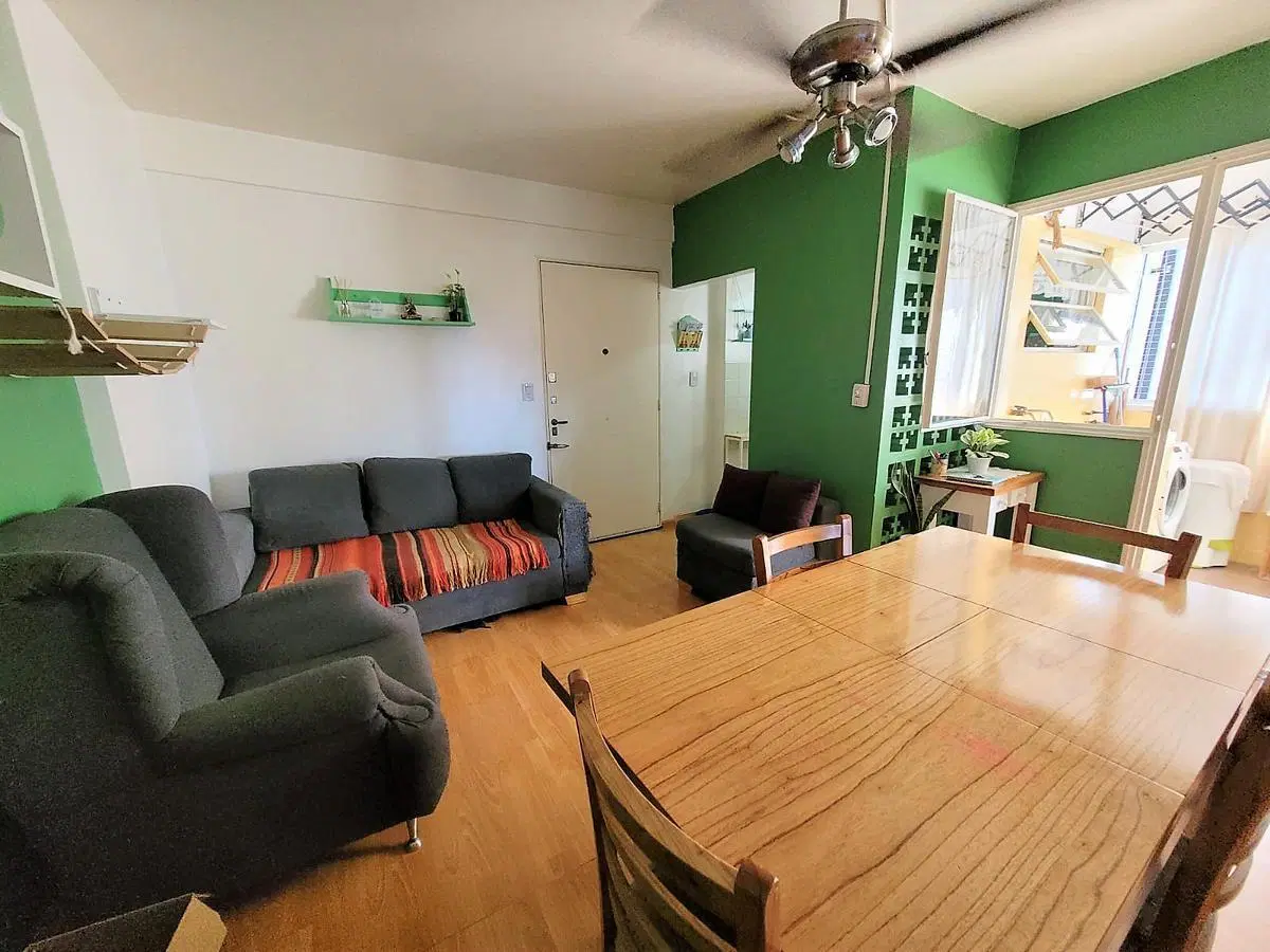 Av Belgrano 2400. Departamento 3 amb., en venta en Balvanera. Excelente estado! 2