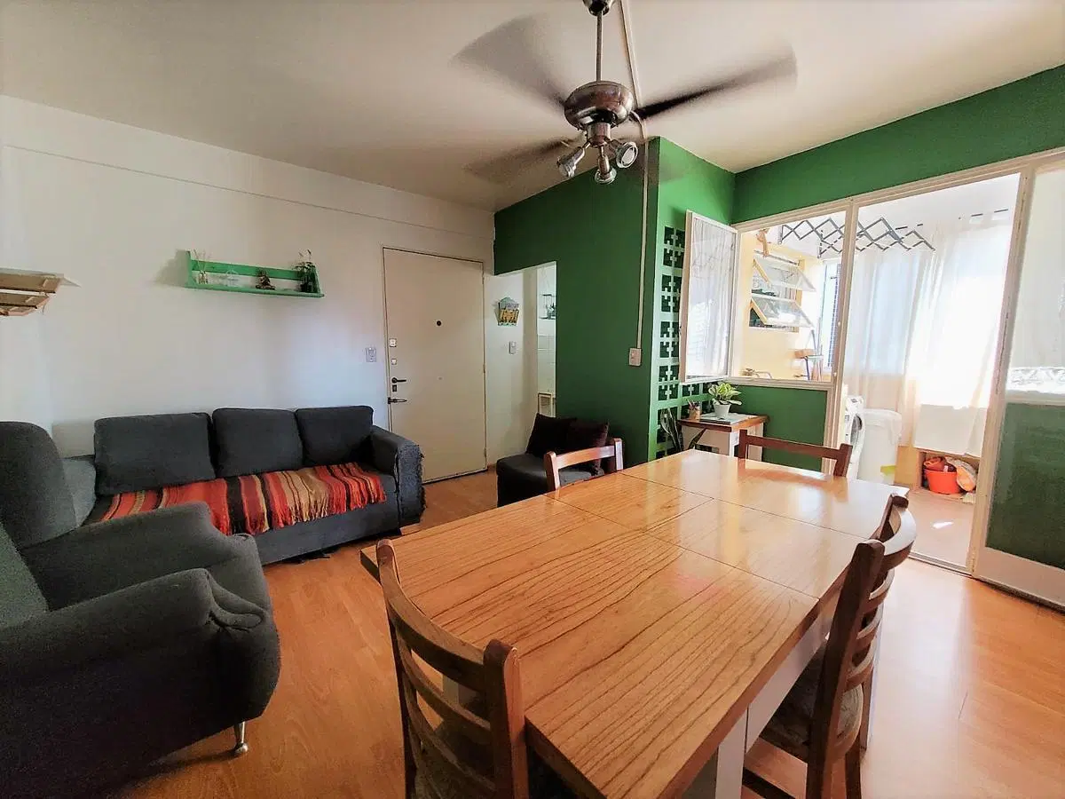 Av Belgrano 2400. Departamento 3 amb., en venta en Balvanera. Excelente estado! 1