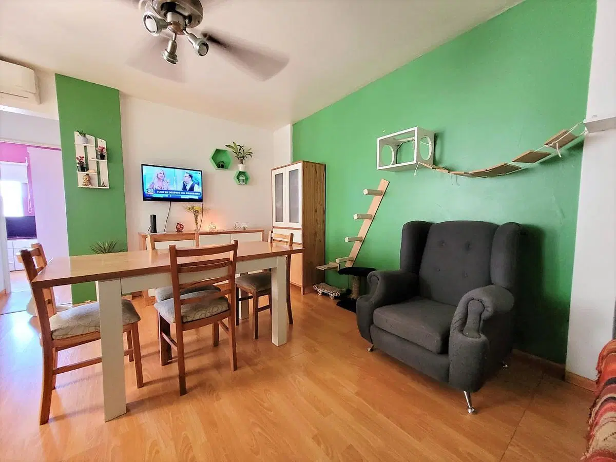 Av Belgrano 2400. Departamento 3 amb., en venta en Balvanera. Excelente estado! 4