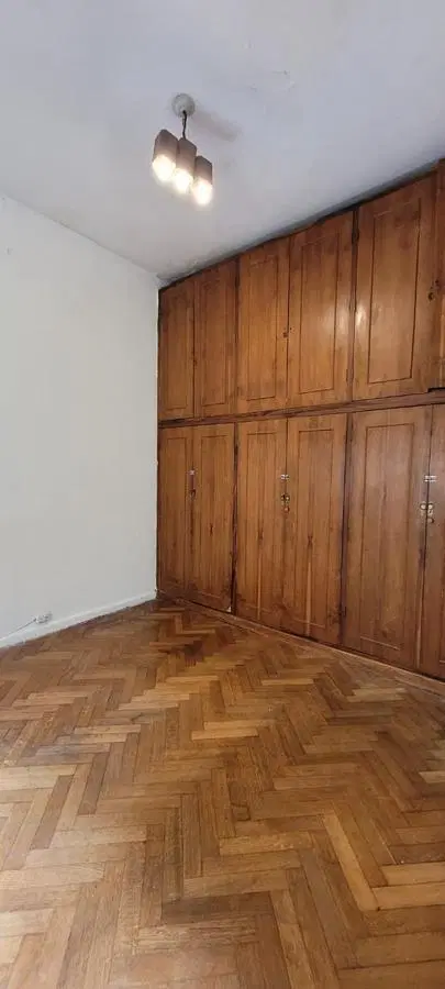 2 ambientes en inmejorable zona, amplio. A 2 cuadras de Av. Callao! 5