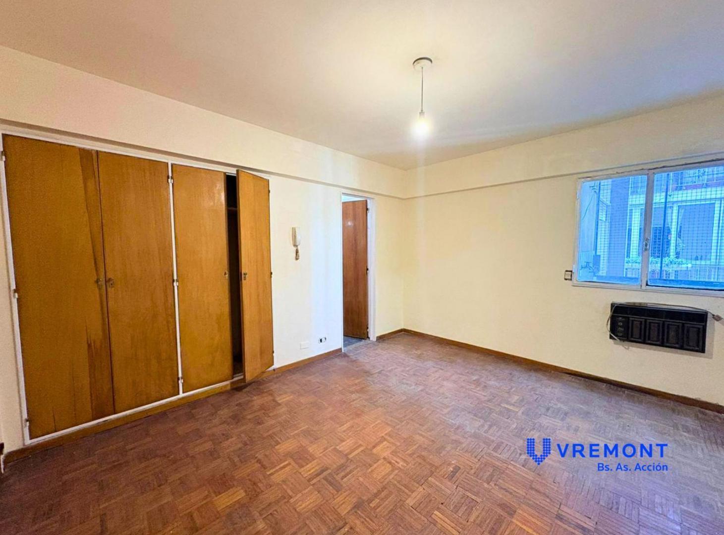 Venta de departamento monoambiente con lavadero independiente en el barrio de Recoleta.