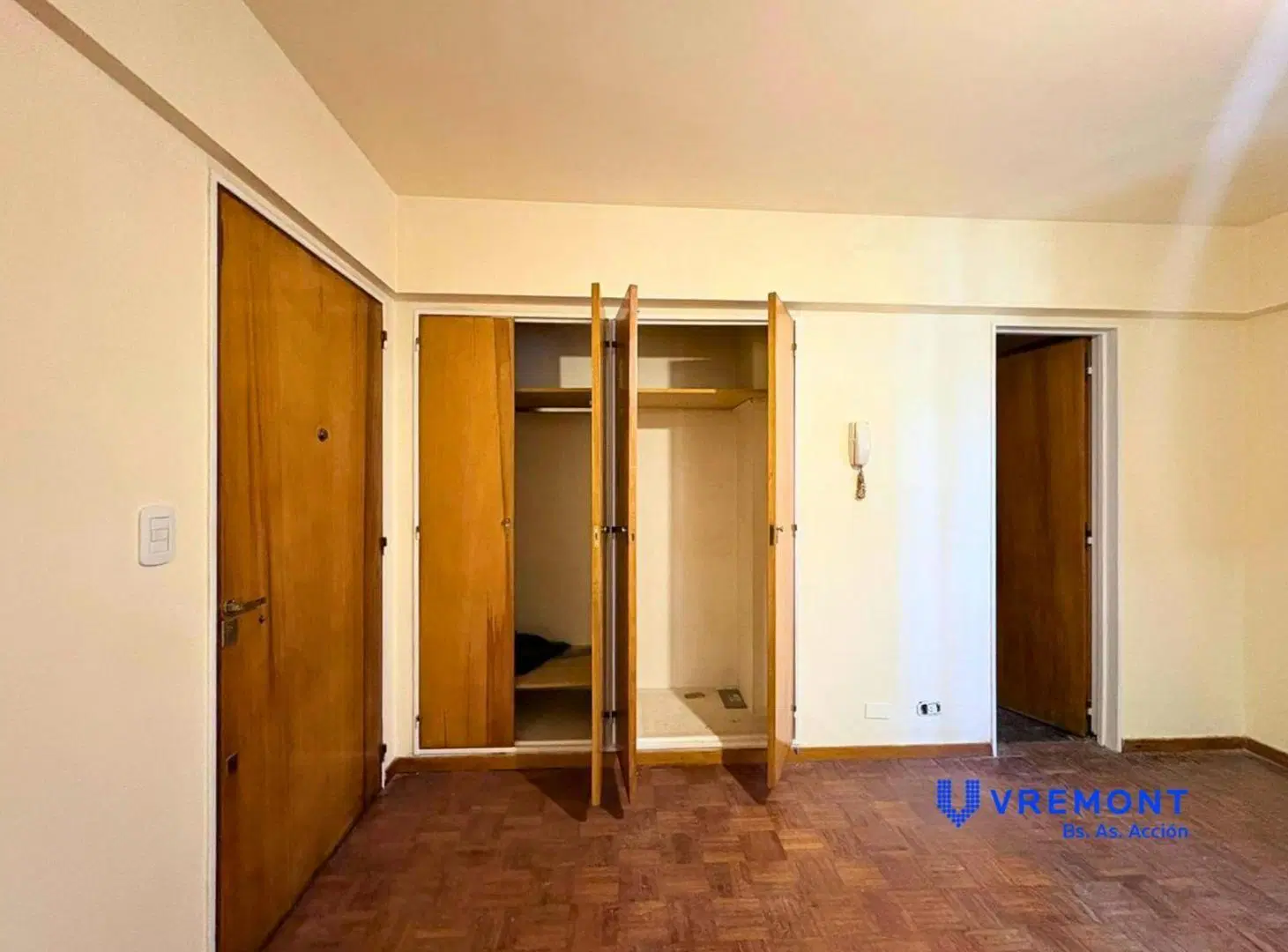 Venta de departamento monoambiente con lavadero independiente en el barrio de Recoleta. 4