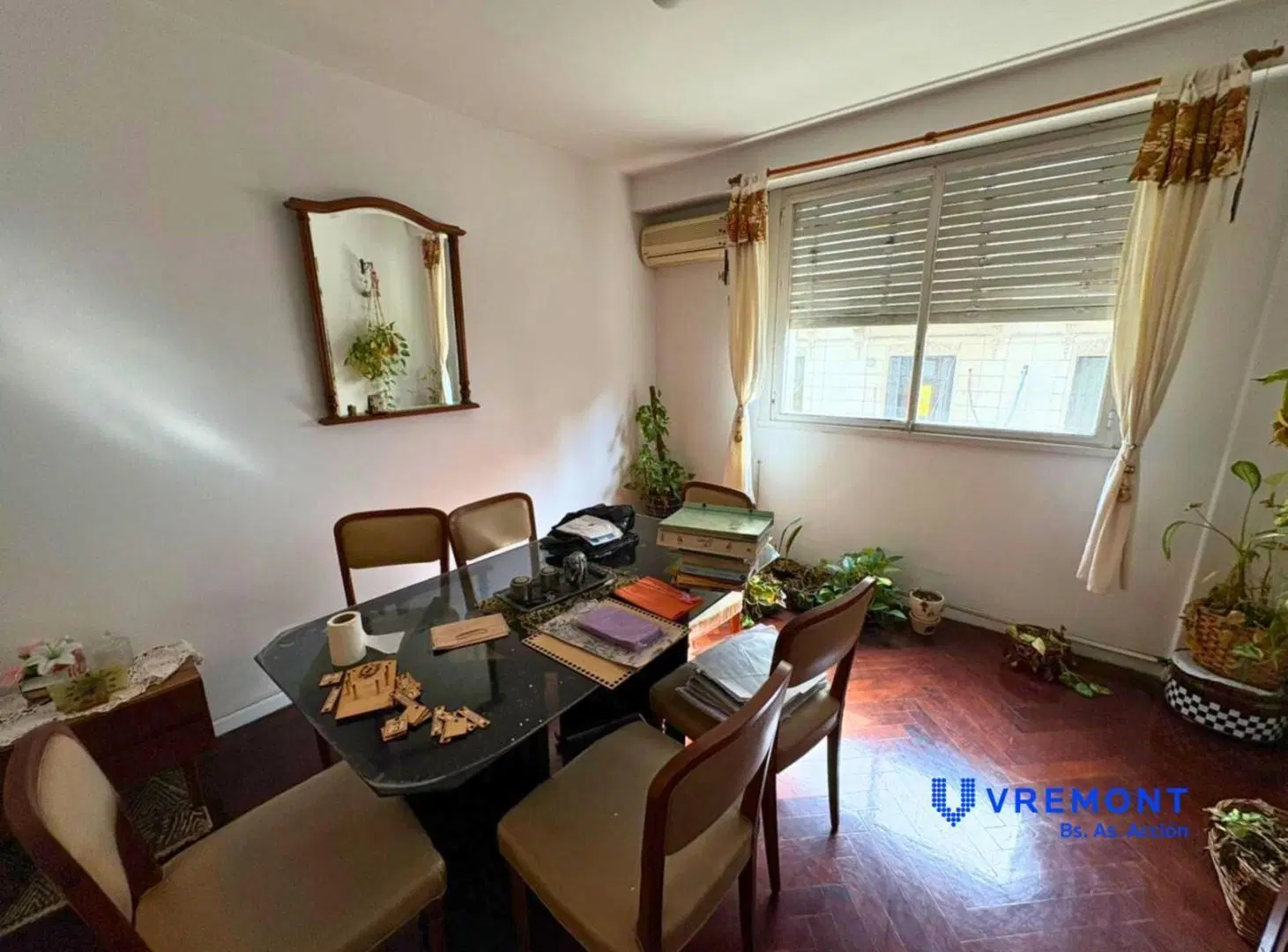 Sarmiento al 2100 | Balvanera | Depto 2 amb. en esquina, luminoso, buen estado | Alquiler 3
