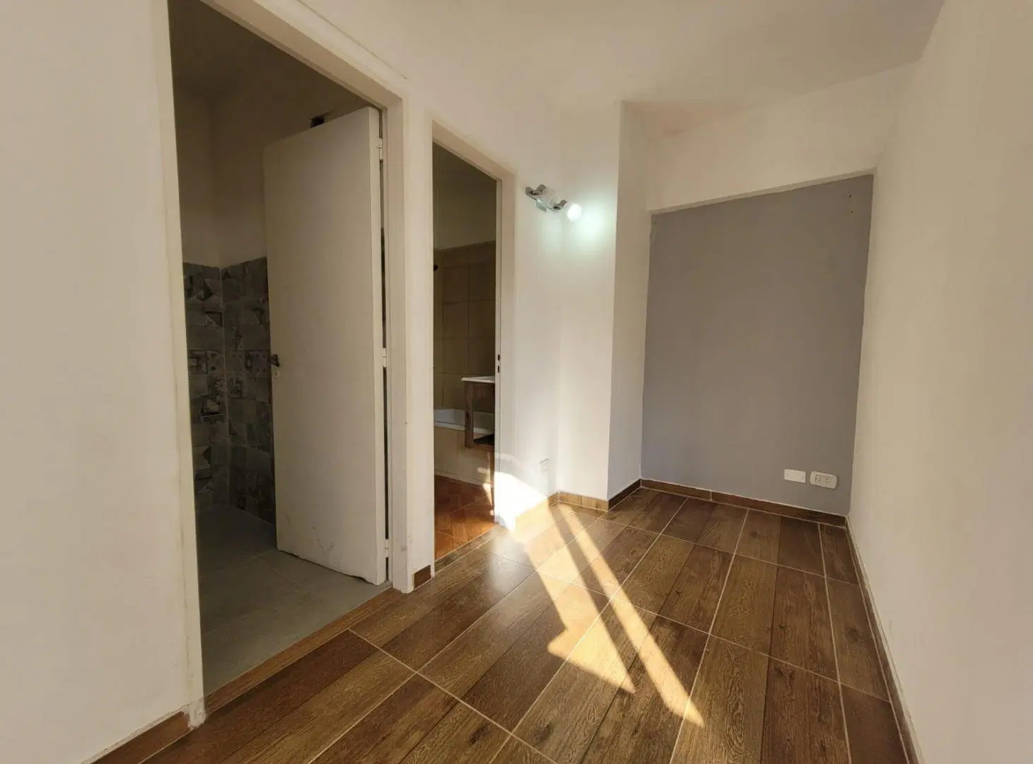 Paraguay al 900 - Depto 1 amb. en alquiler, Barrio de Retiro - Super luminoso! 3