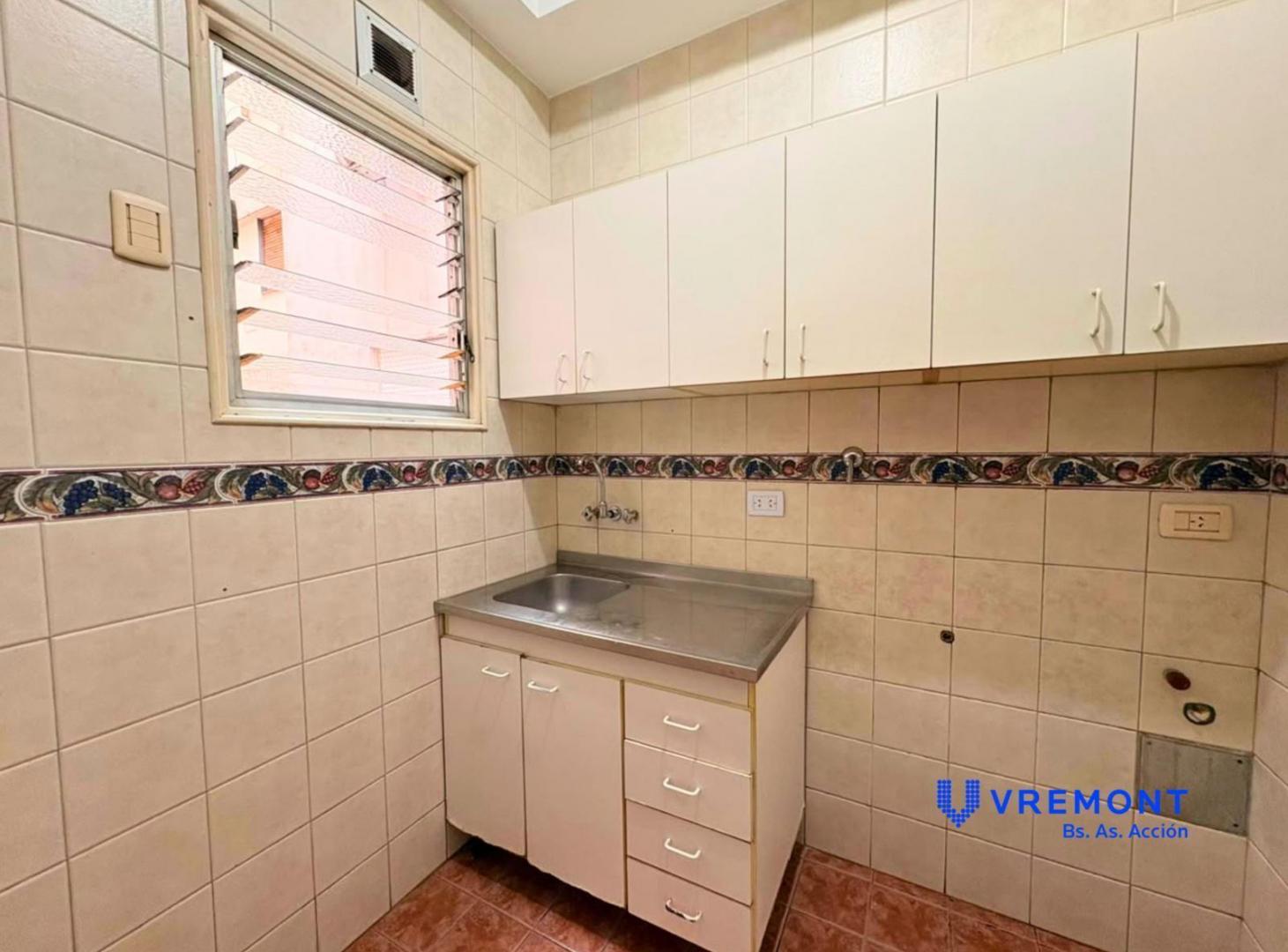 Foto de Alsina al 2500 - Alquiler de departamento 3 ambientes en el barrio de, imagen 5