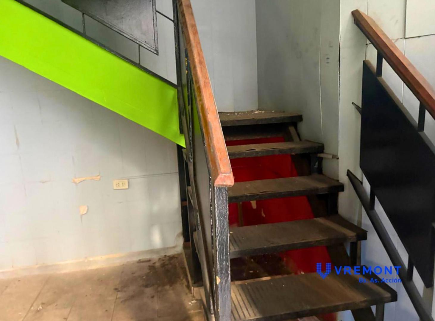 Foto de Esquina Hipolito Yrigoyen y San Jose | Venta de local en el barrio de, imagen 3