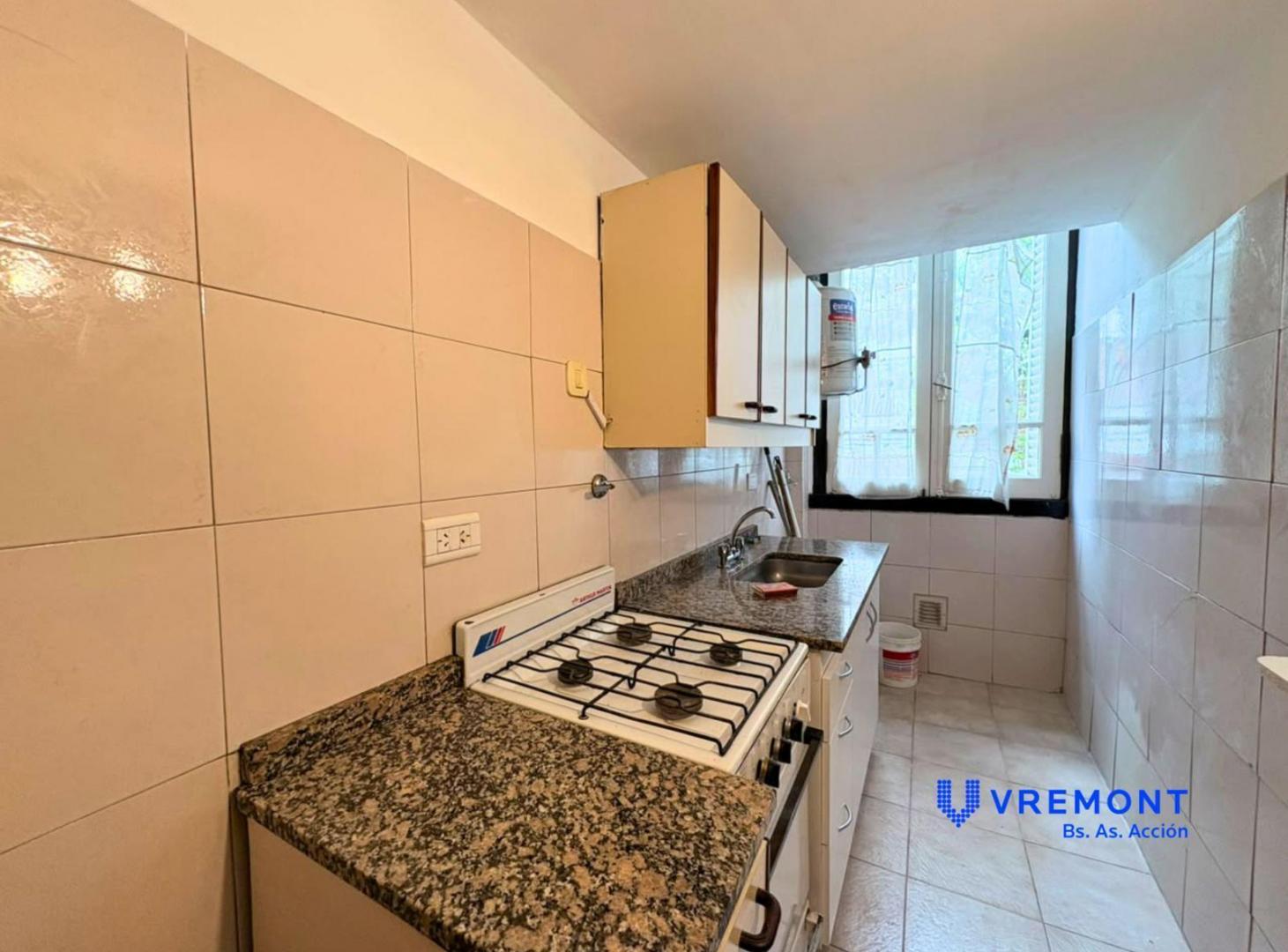 Foto de Moreno al 2200 | Alquiler de departamento 2 ambientes con balcón en, imagen 5