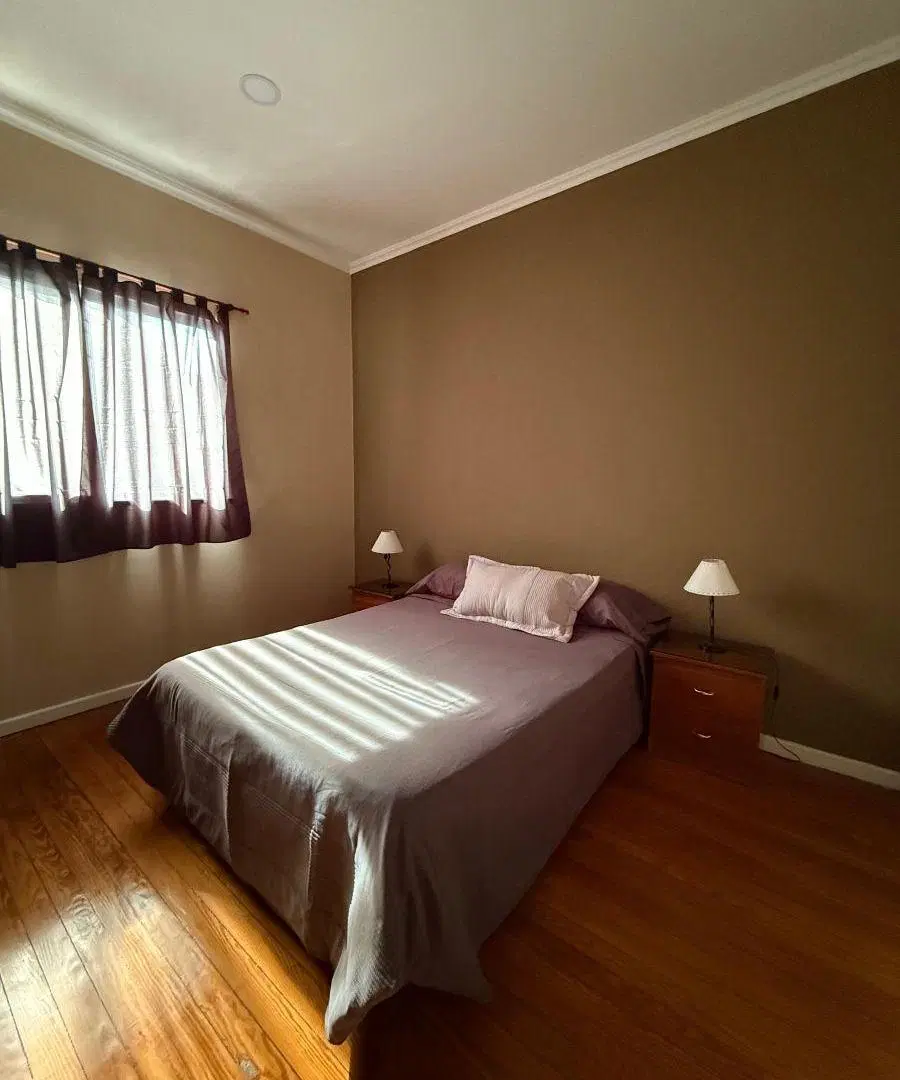 Departamento de 2 1/2 ambientes 2do piso por escalera reciclado a nuevo y amoblado 2