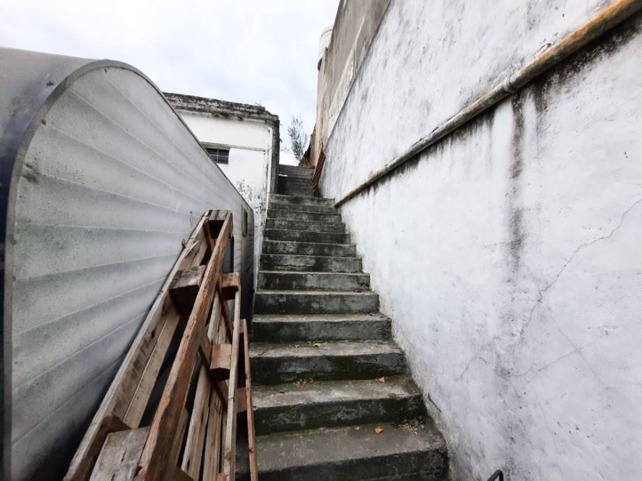 Galpon con Losa en Venta en Lanus Este 4