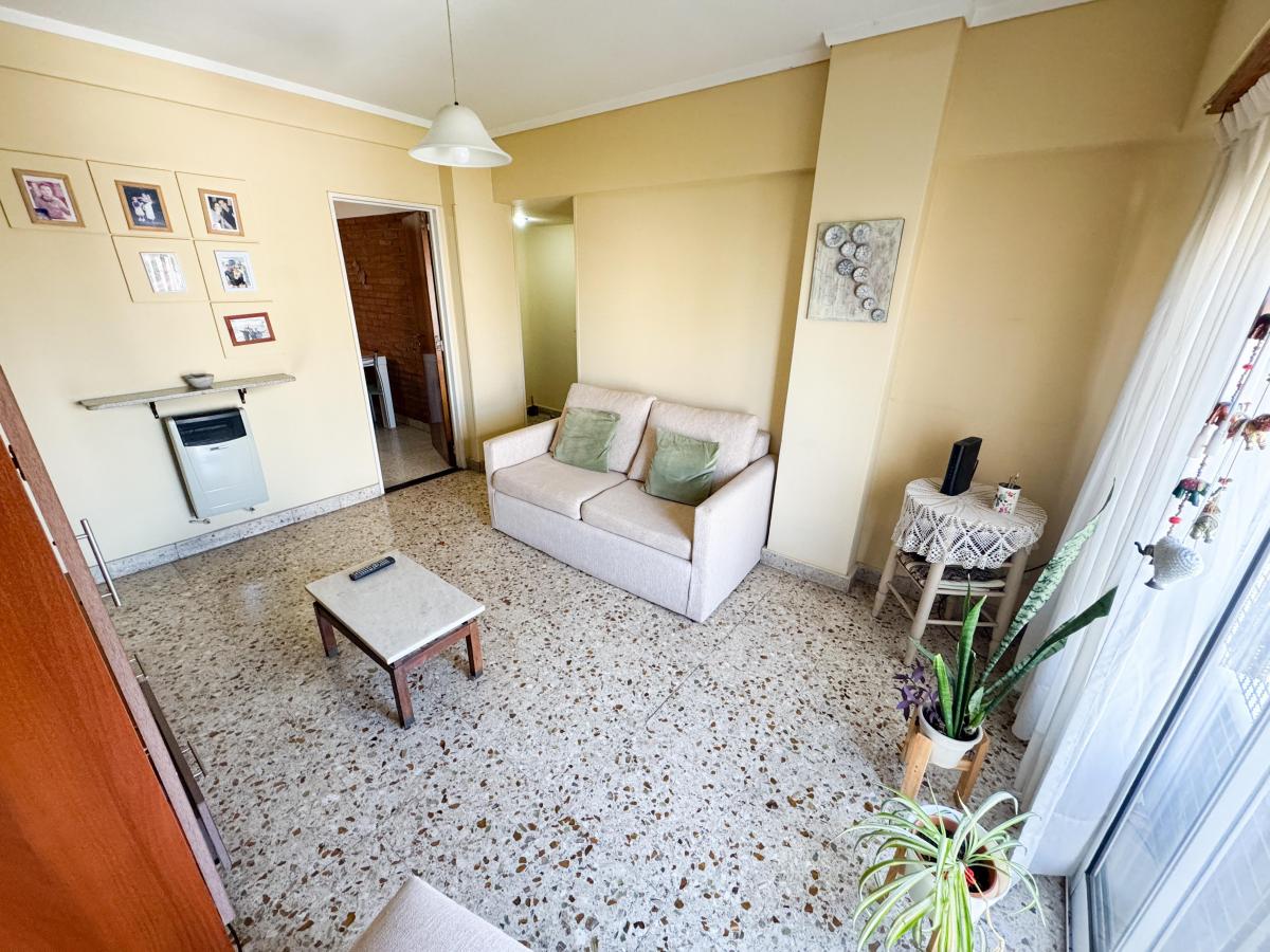 Foto de APTO CRÉDITO!! Impecable Departamento 3 Ambientes al Frente en Estación, imagen 3