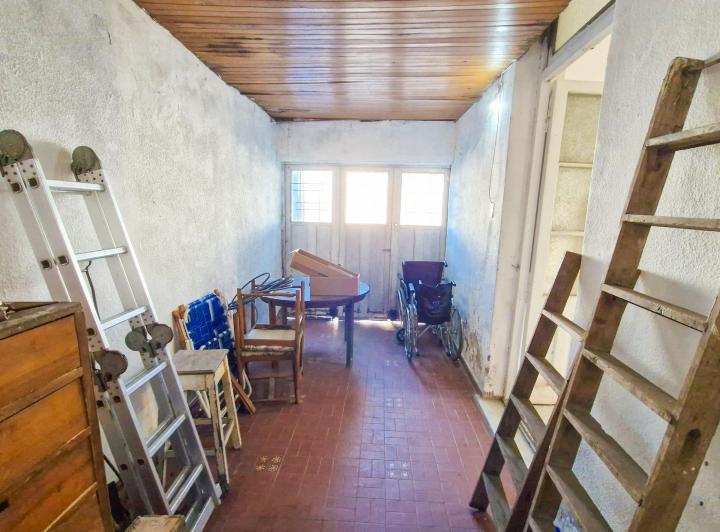 APTA CRÉDITO! Casa 4 Ambientes 3 Cocheras, Patio, Jardín y Terraza con Parrilla
