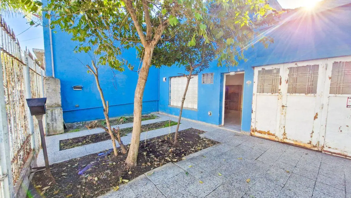 Cocheras Descubiertas al Frente en Lanús Este 3