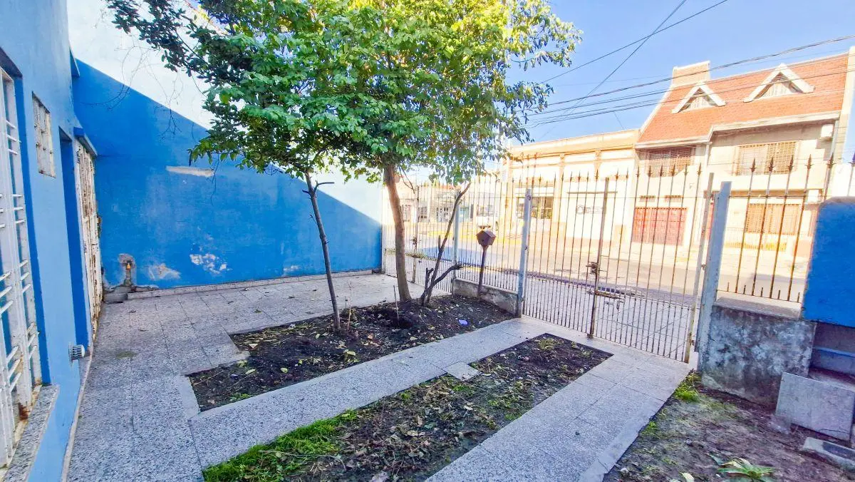 Cocheras Descubiertas al Frente en Lanús Este 1