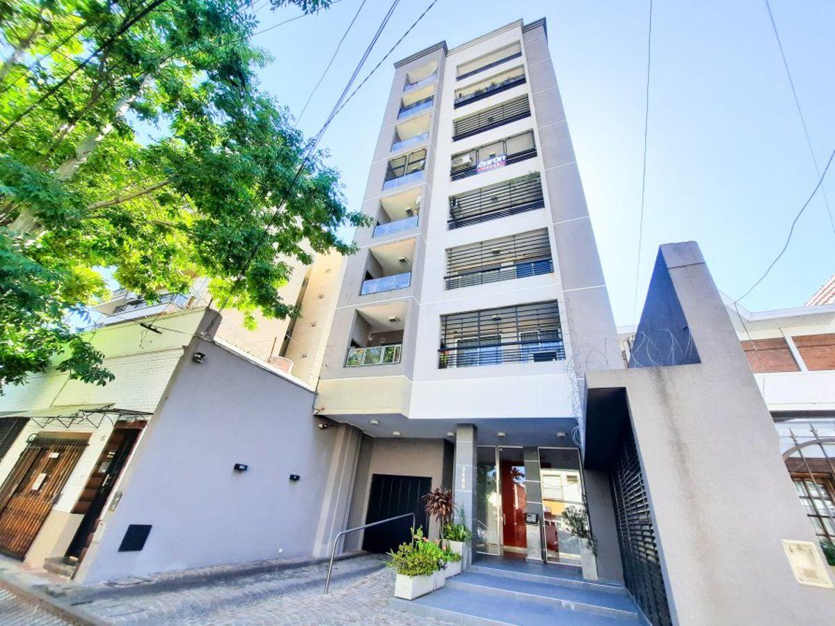 Monoambiente con Balcón y Parrilla en Gran Ubicación Lanús Oeste