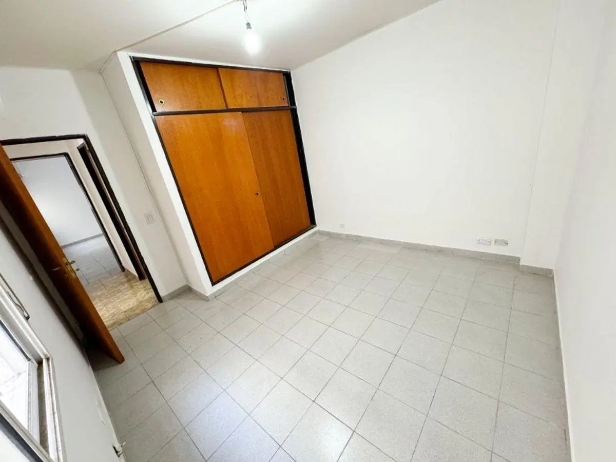 Departamento 3 Ambientes con 2 Patios en Lanús Centro 4