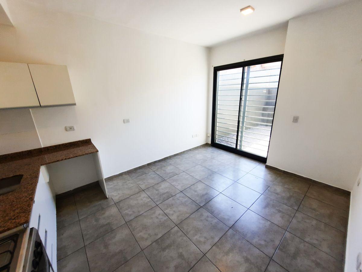 Foto de Departamento 2 Ambientes | Patio | Planta Baja | Lanús Centro, imagen 2