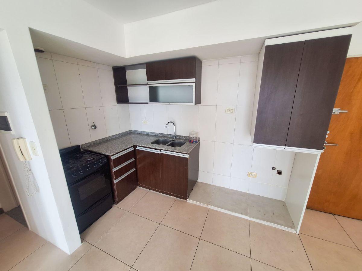 Foto de DEPARTAMENTO 2 AMBIENTES CON BALCÓN EN LANÚS ESTE, imagen 2