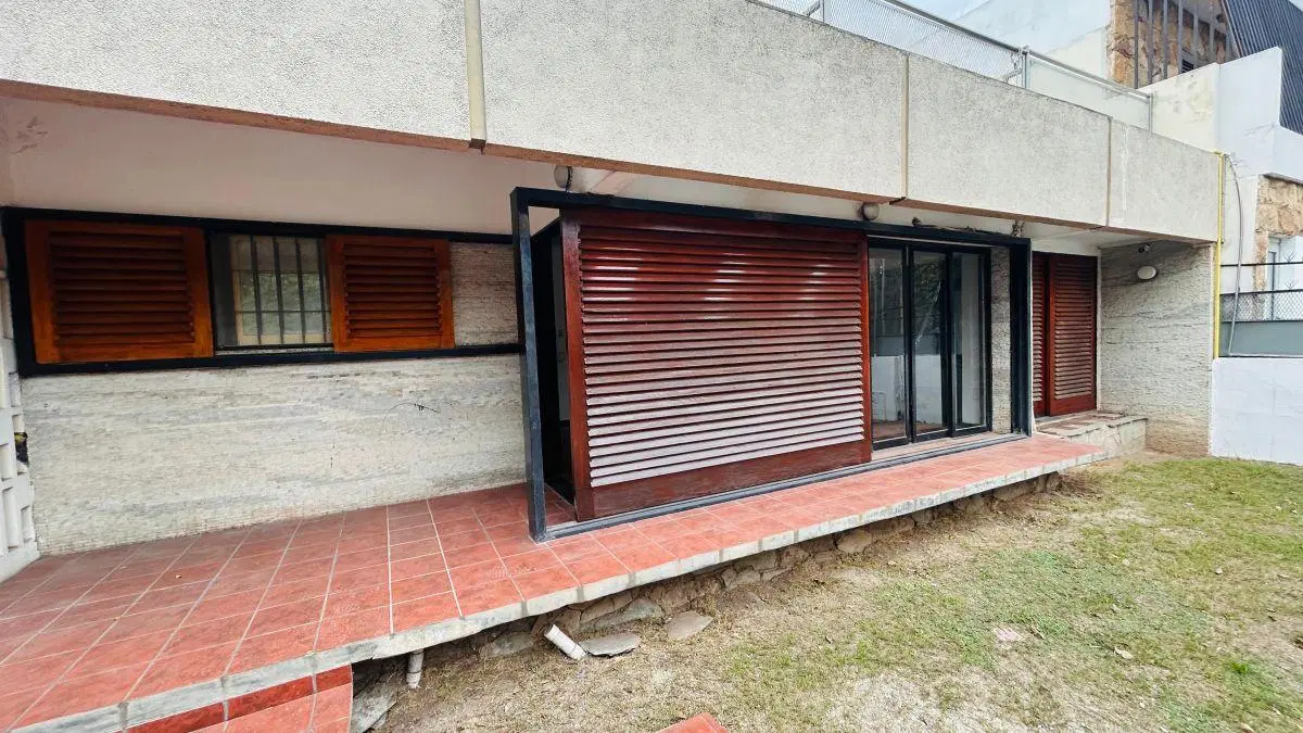 MAIPU PRIMERA - Venta Casa de 3 Dormitorios + Escritorio 3