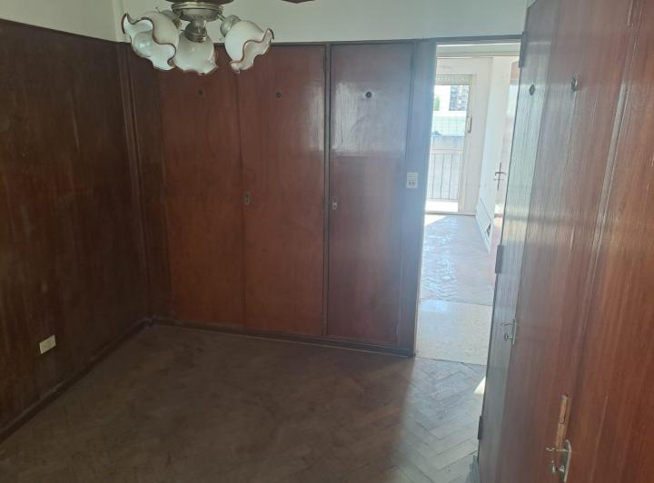 DEPARTAMENTO DE 4 AMB CON DEPENDENCIA A LA VENTA EN FLORESTA 5