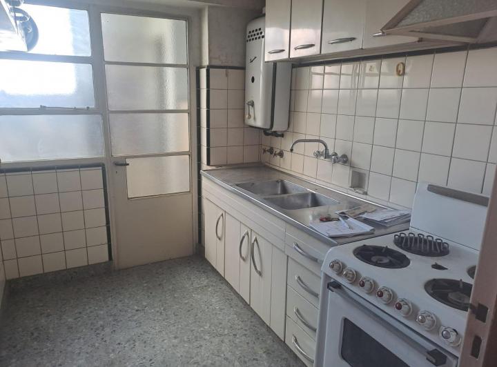 DEPARTAMENTO DE 4 AMB CON DEPENDENCIA A LA VENTA EN FLORESTA 1