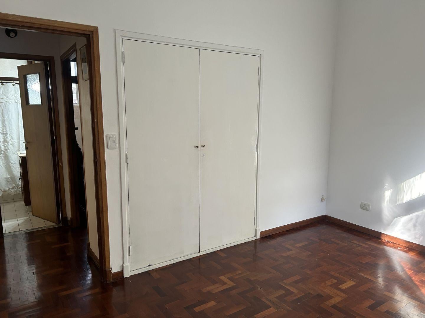 VENTA DEPARTAMENTO 3 AMB CON DEPENDENCIA Y BALCON EN CABALLITO