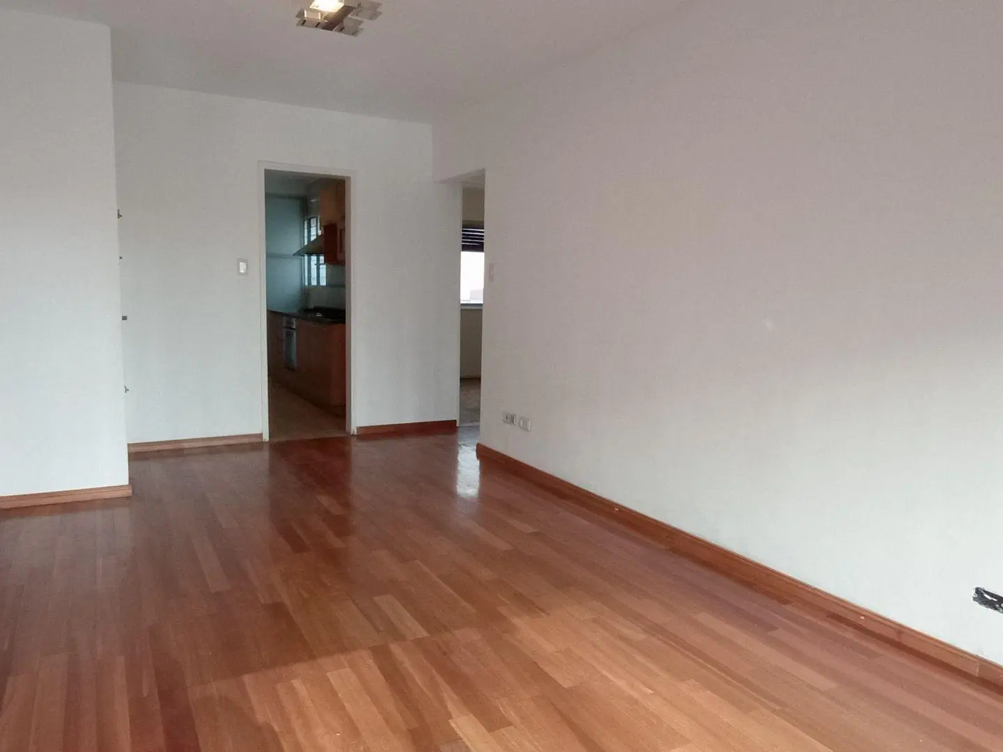 ALQUILER 3 AMB CON DEPENDENCIA Y COCHERA EN VILLA URQUIZA 5