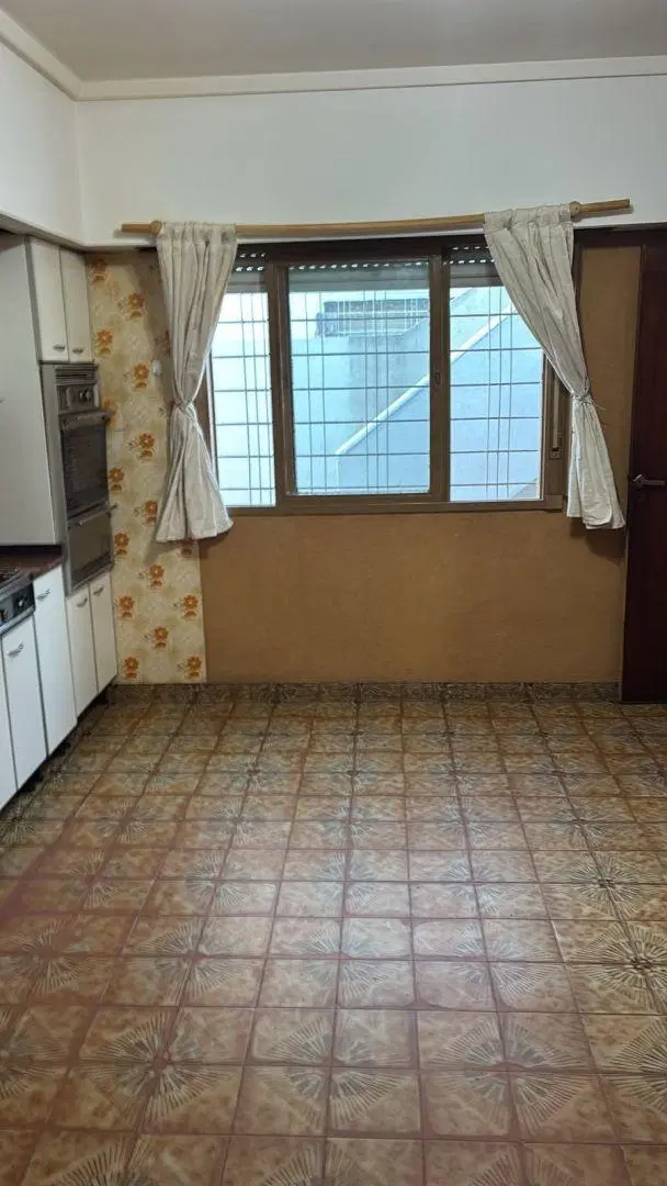 Alquiler Ph 3 Ambientes con Patio, Balcón y Terraza - Lomas del Mirador 4