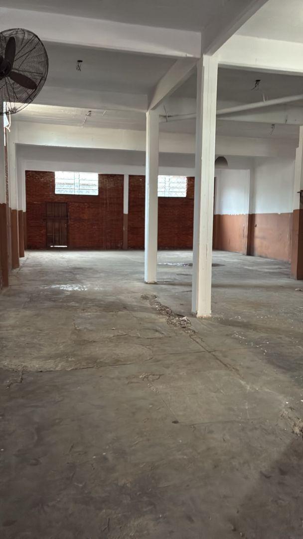 Foto de Alquiler Galpón 460 m2 en Lomas del Mirador - Cerca de General Paz, imagen 2