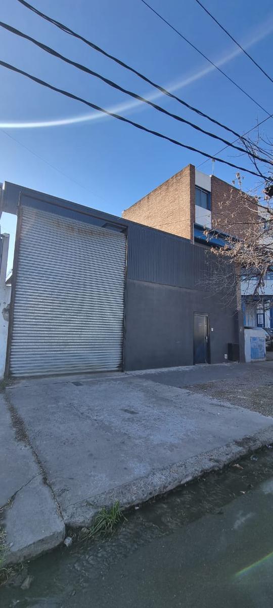 Galpón en Moron 2