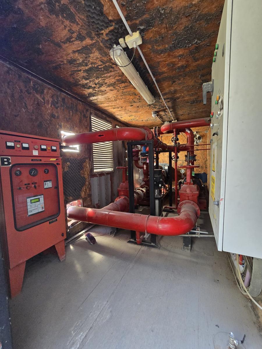 Nave Industrial en Paso del Rey 5