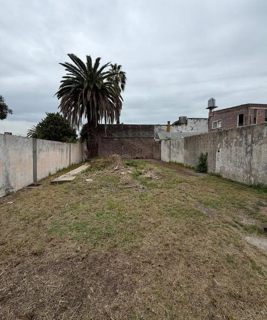 Terreno en Castelar 4