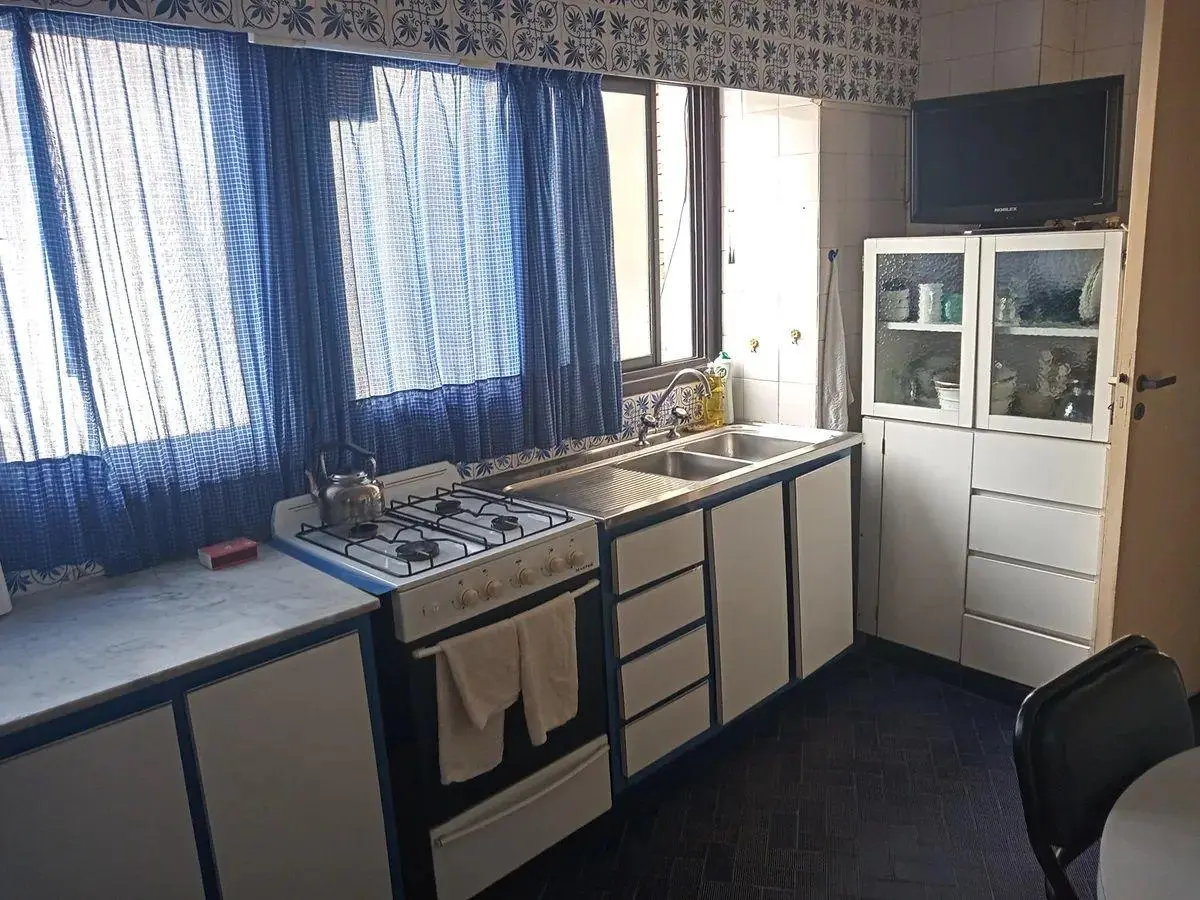 Vendo Departamento 4 ambientes con dependencia 5