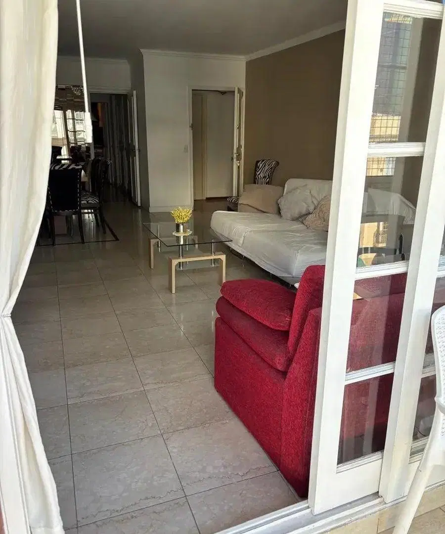 Vendo departamento 4 ambientes con cochera 5