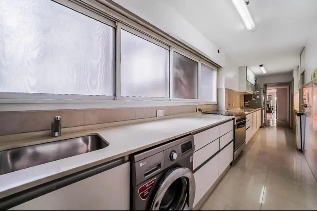 VENDO DEPARTAMENTO 4 AMBIENTES CON COCHERA EN LAS CAÑITAS 4