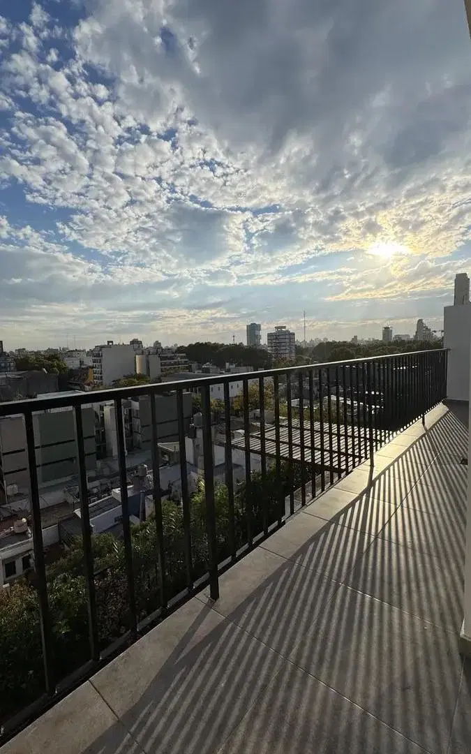 VENDO DEPARTAMENTO 2 AMBIENTES TOTALMENTE RECICLADO 4