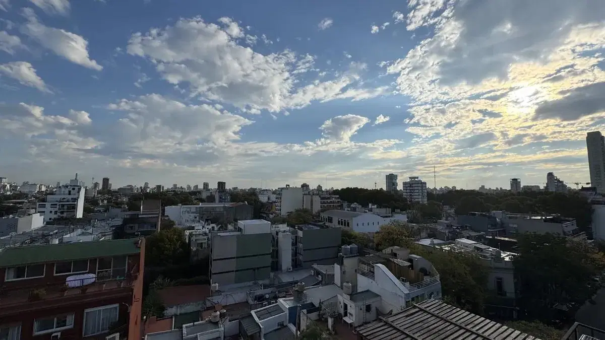 VENDO DEPARTAMENTO 2 AMBIENTES TOTALMENTE RECICLADO 3